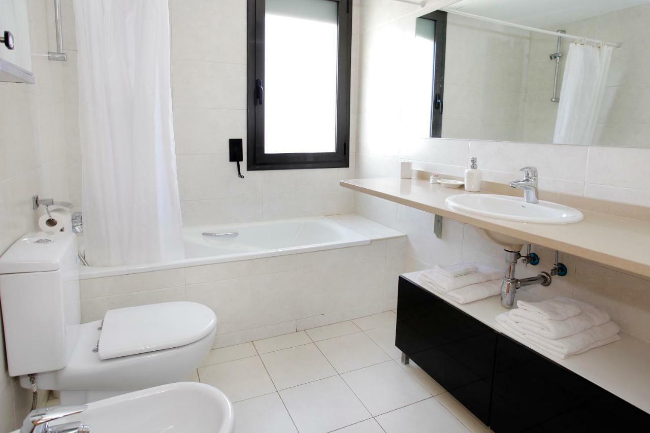 1217 - Pool And Beach Nice Apartment II Barcelona Bagian luar foto