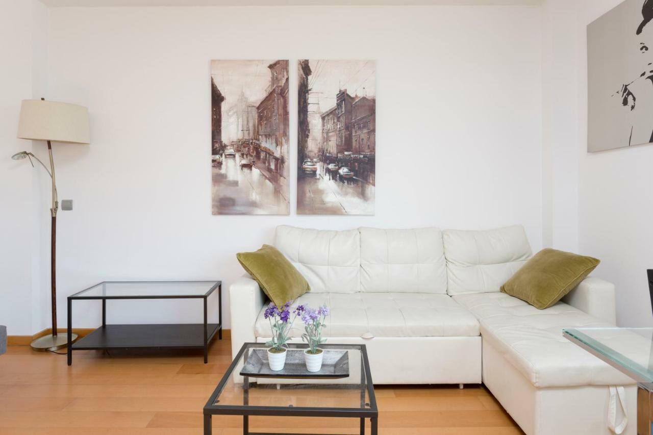 1217 - Pool And Beach Nice Apartment II Barcelona Bagian luar foto